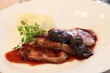 豚肉のロティ プルーンソース.jpg